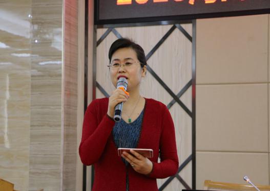 北京蓝墨云教学大数据研究院院长商桑作专题报告.jpg 北京蓝墨云教学大数据研究院院长商桑作专题报告.jpg