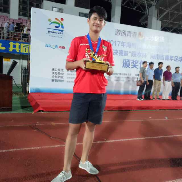 颁奖典礼合影.jpg 颁奖典礼合影.jpg