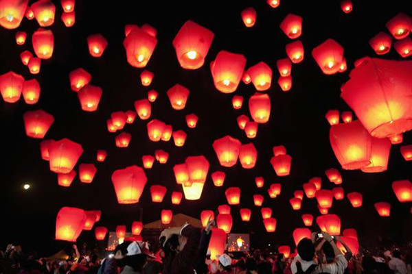 月2_副本_副本.jpg 月2_副本_副本.jpg