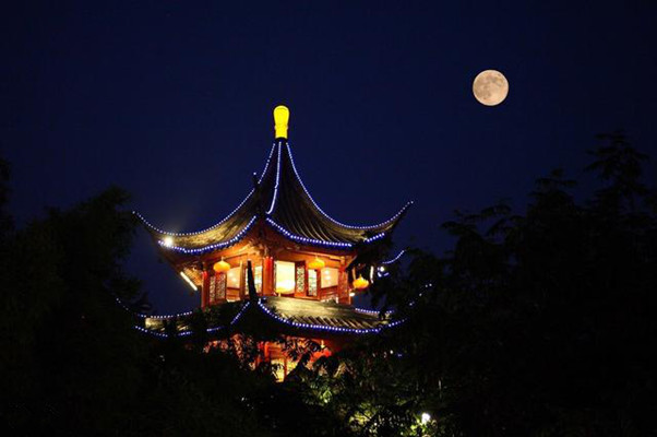 月4_副本_副本.jpg 月4_副本_副本.jpg