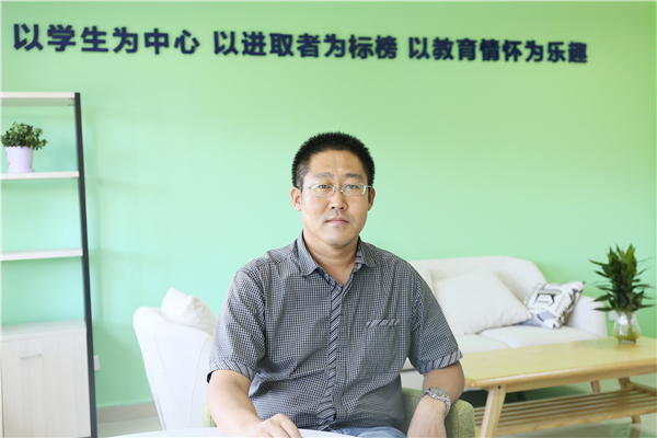 9特别访谈 王强.jpg