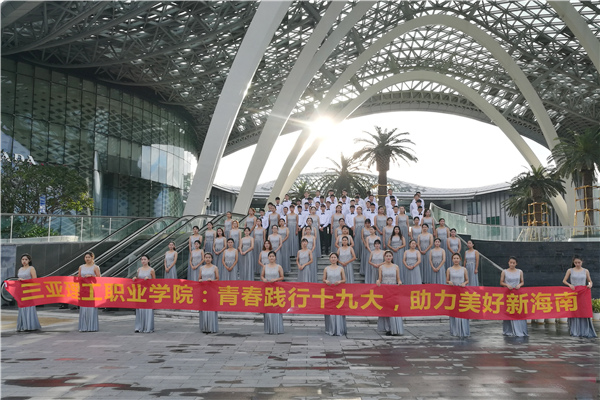 10 “中国梦”主题音乐作品中的理工学子身影.jpg