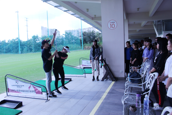 20181122高尔夫体验课,畅享挥杆的乐趣3_副本.jpg 20181122高尔夫体验课,畅享挥杆的乐趣3_副本.jpg