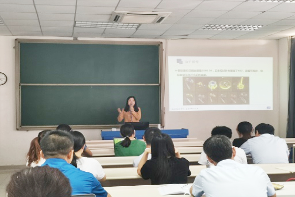 20190328 教务处举办教师教学基本功提升培训_副本.jpg