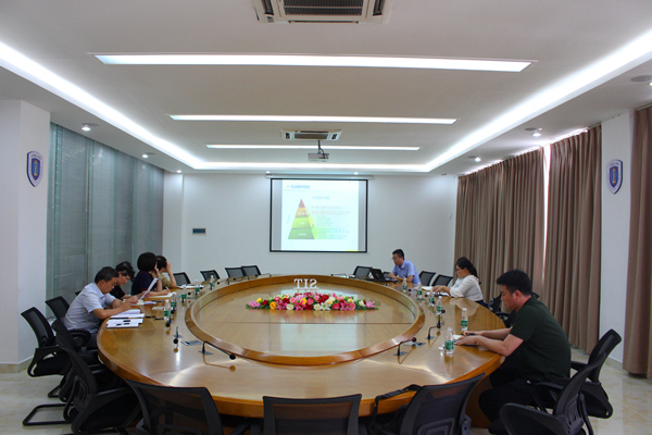 20201105 学校召开2021级“基于OBE理念的人才培养方案修订”工作汇报会.jpg