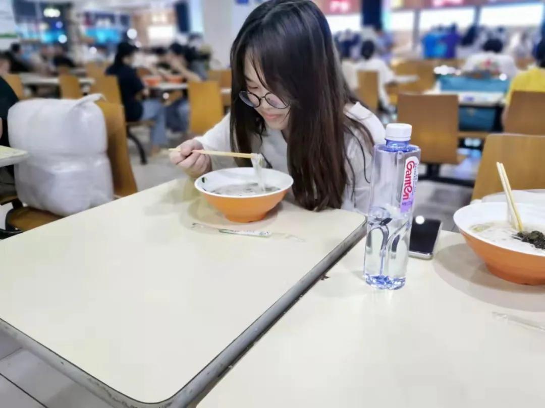 图片9.jpg 图片9.jpg