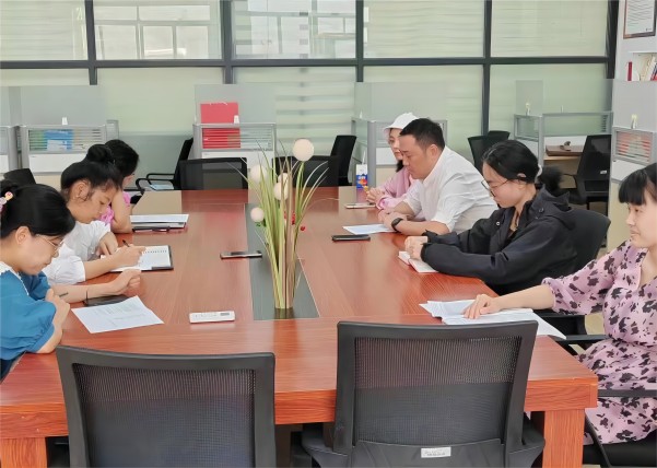 图7 校长办公室、招生就业处、对外合作处联合开展暑期读书交流活动(1).jpg