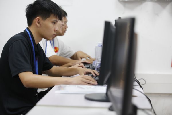 图片 1.jpg 图片 1.jpg