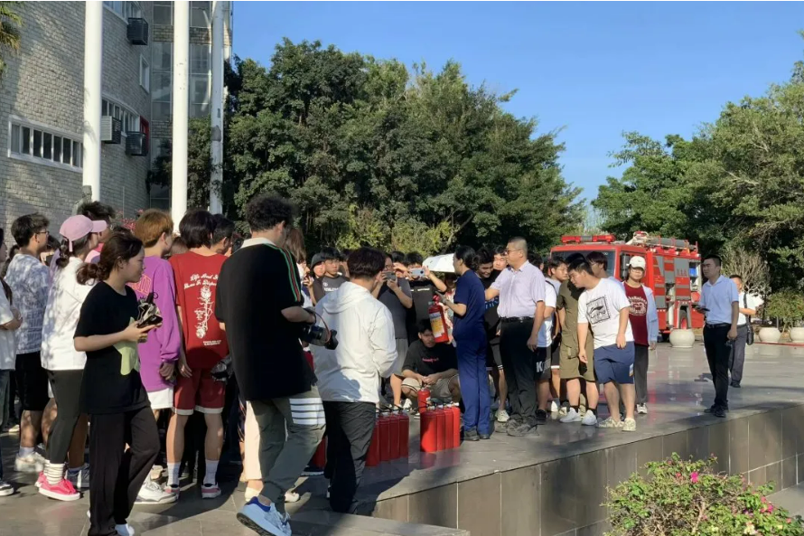 屏幕截图 2024-04-06 212910.png