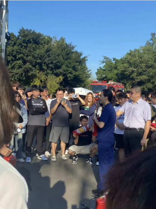 屏幕截图 2024-04-06 214130.png