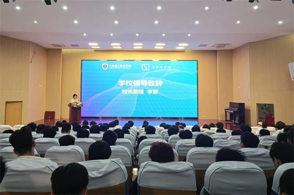 d9de06b4fbf9102f7eeff479602b4c2.jpg d9de06b4fbf9102f7eeff479602b4c2.jpg