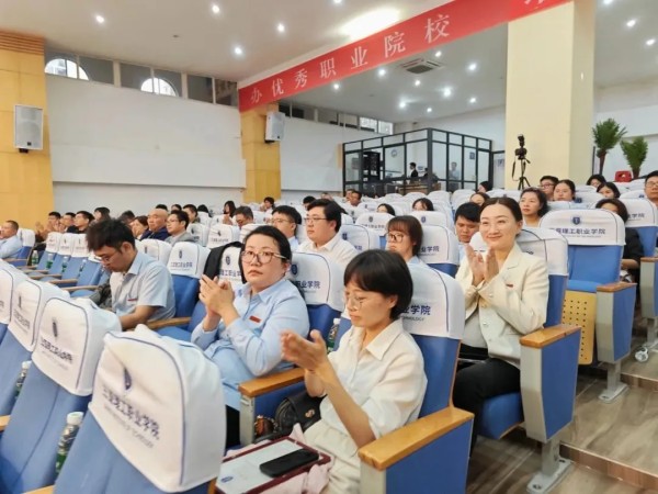 图片 9.jpg 图片 9.jpg