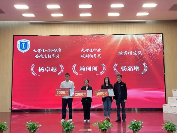 图片 17.jpg 图片 17.jpg